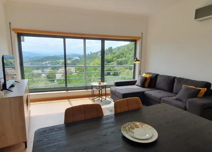 Coimbra's Black & Gold Apartmán