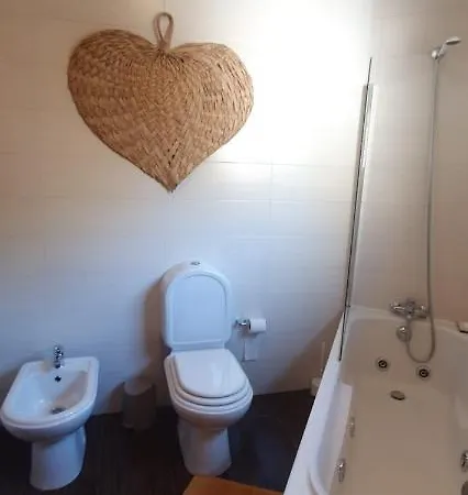 Coimbra's Black & Gold Appartement Coimbra